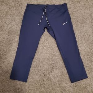 NWOT Nike Dry-Fit Leggings